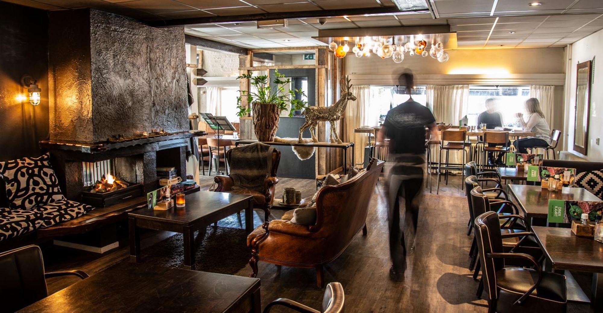 Hotel Restaurant 'De Vossenberg' Фиерхаутен Екстериор снимка