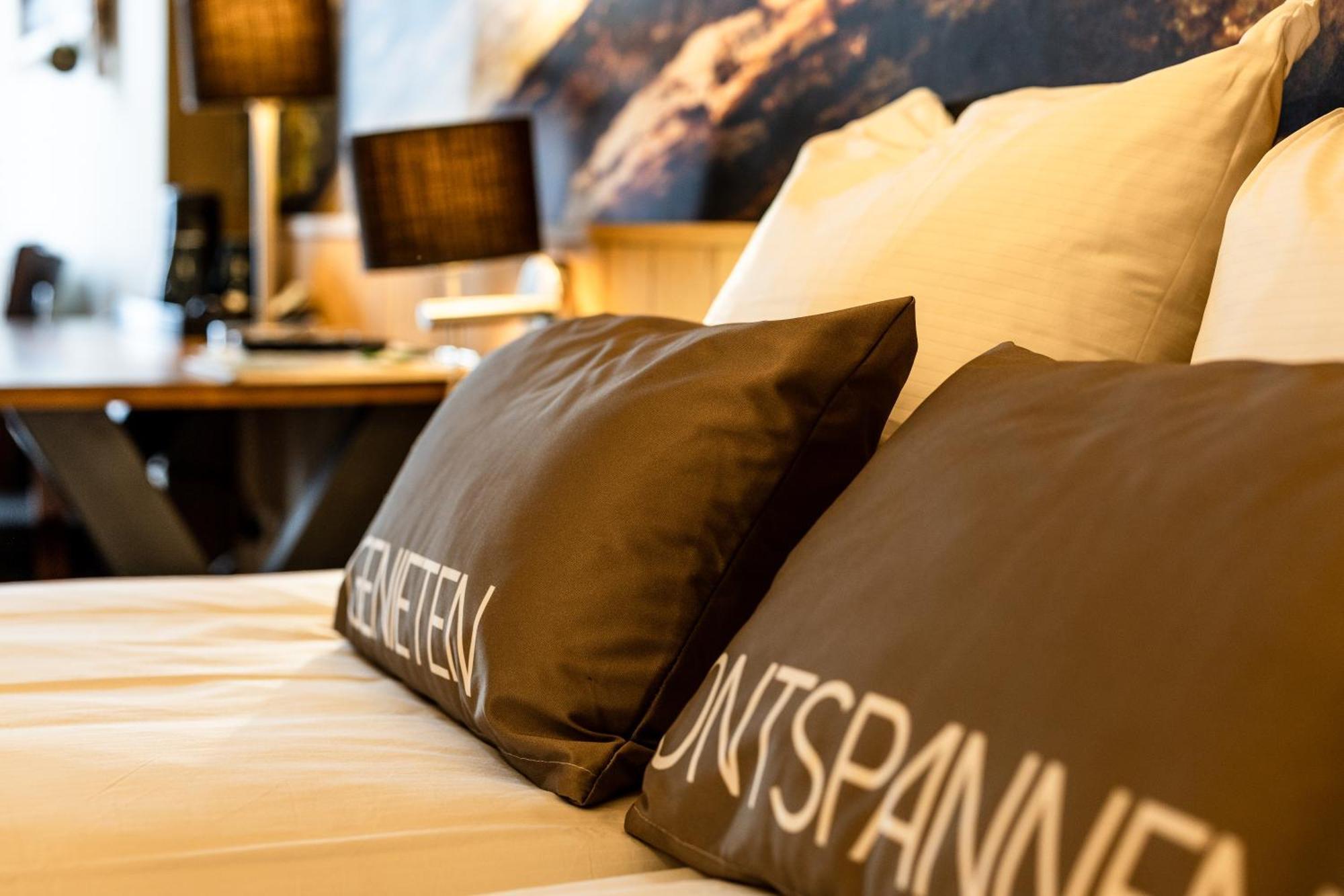 Hotel Restaurant 'De Vossenberg' Фиерхаутен Екстериор снимка